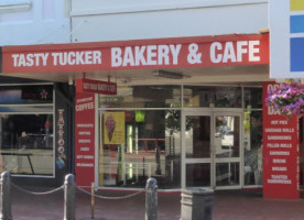 Tasty Tucker Bakery outside