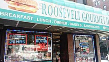 Roosevelt Gourmet Deli food