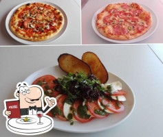 Pizzeria Massimo food