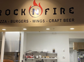 Rock-n-fire Pizza Burgers And Wings food