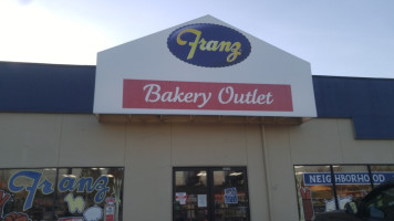 Franz Bakery Outlet outside