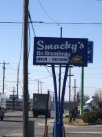 Smacky's On Broadway outside