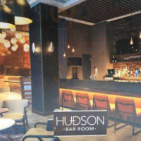 Hudson Room inside