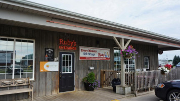 Ruby's Cookhouse outside
