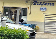 Pizzeria Dino's outside