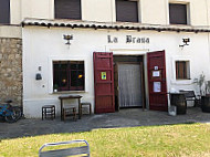 La Brasa inside