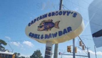 Captain Groovy's Grill And Raw food