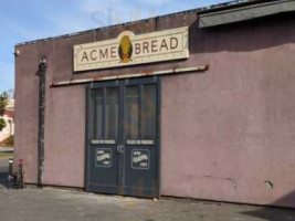 Acme Bread outside