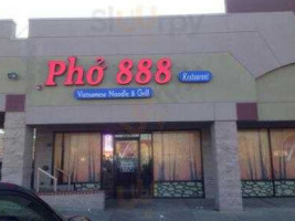 Pho 888 outside