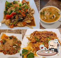 Sai Thai Kitchen food