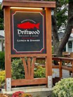 Driftwood Lounge outside