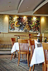 LB's Harbourview Restaurant - North Sydney Harbour View Hotel inside