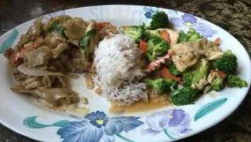 Phonthip Style Thai food