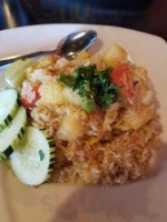 On's Kitchen Thai Cuisine food