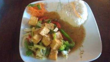 Tasty Thai Cafe food