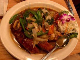 Basil Thai Cuisine Columbia food