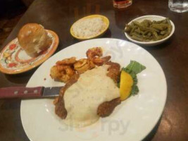 Dale's Southern Grill food