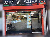 Fast And Fresh Pizza outside
