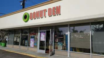 Donut Den food