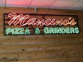 Mancino's Pizzas Grinders Alma food