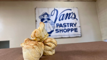 Van's Pastry Shoppe food