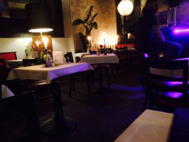 Lello Café - Bar - Lounge inside