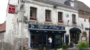 Café De L'abbaye food