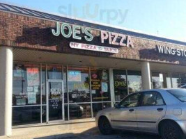 Joe's Pizza Pasta Subs outside