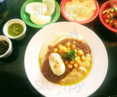 Hummus Asli food