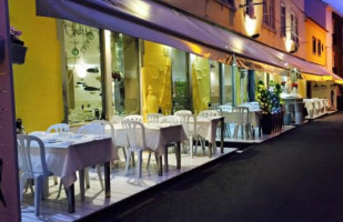 Restaurante A Sardinha inside
