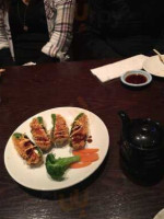 Sushi Holic food
