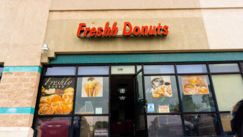 Freshh Donuts food