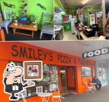 Smileys Pizzas &takeaways. food