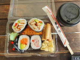 Kawakawa Sushi And Donburi food