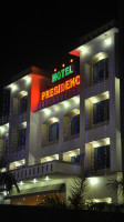 Hotel President inside