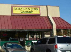 Jamaican Jerk outside
