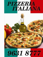 Pizzeria italiana food