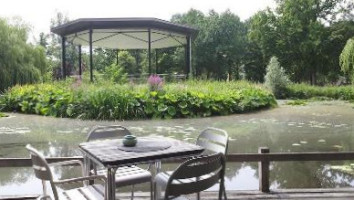 Park Pavilion Laarbeek food