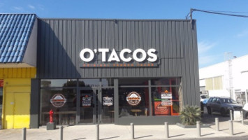 O'Tacos outside