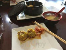 Rien Tong Asian food
