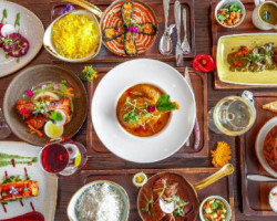 The Taj Indian Kitchen food