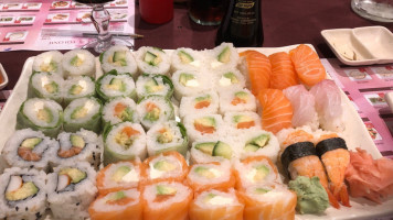 Sushi Jin food