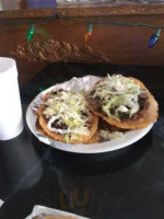 Taqueria Las Chicanitas food