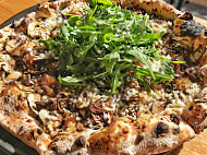 Red Sparrow Pizza food