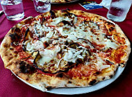Pizzeria Petrarca Abano food