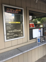 Mike's Grill inside