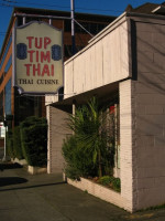 Tup Tim Thai food