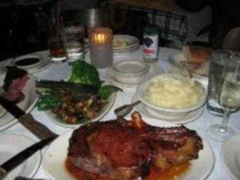 Gibsons Steakhouse Chicago food