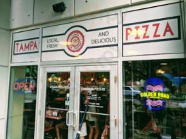 Tampa Pizza Company outside