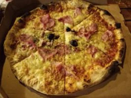 Pizza Du Bastion Place De L'eglise food